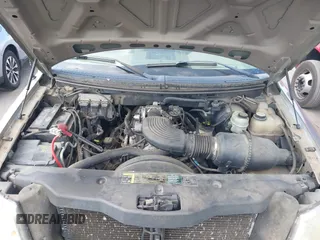 2004 Ford F-150 XLT with VIN 1FTRW12W74KD52290, listed as a IAAI auction lot 42066324 with 252,866 mi miles. Bid and sale history available at carsss.com. Image 10.