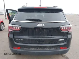 2018 Jeep Compass Altitude with VIN 3C4NJDBB9JT202297, listed as a IAAI auction lot 42020996 with 59,461 mi miles and . Bid and sale history available at DreamBid. Image 16.