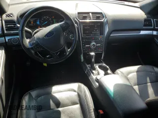 2016 Ford Explorer Limited z VIN 1FM5K8F86GGA98315, wystawiony jako Copart lot #56572935 z przebiegiem 111 747 mil mil oraz Szkoda całkowita • Salvage title. Historia ofert i sprzedaży dostępna na DreamBid. Obrazek 8.