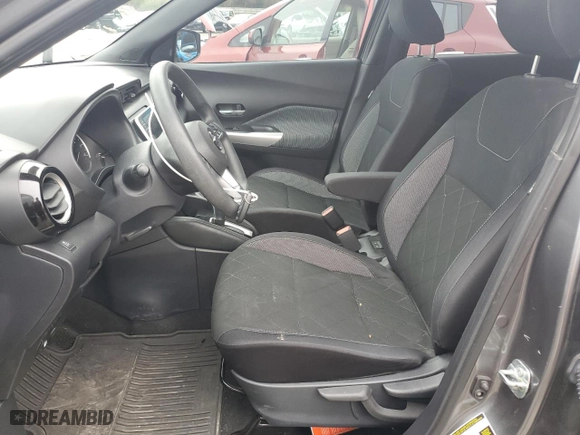 2018 Nissan Kicks SR with VIN 3N1CP5CU1JL527752, listed as a Copart auction lot 48542695 with 56,109 mi miles and Salvage Title. Bid and sale history available at carsss.com. Image 7.