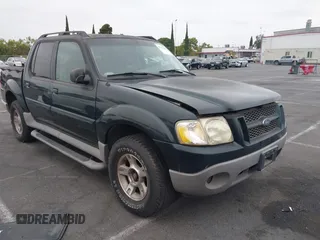 2003 Ford Explorer Sport Trac XLS z VIN 1FMZU67E83UB90266, wystawiony jako IAAI lot #42747088 z przebiegiem 133 235 mil mil oraz . Historia ofert i sprzedaży dostępna na DreamBid. Obrazek 1.