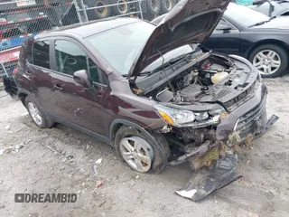 2020 Chevrolet Trax LS with VIN KL7CJKSB2LB349574, listed as a IAAI auction lot 41380404 with 36,855 mi miles. Bid and sale history available at carsss.com. Image 1.