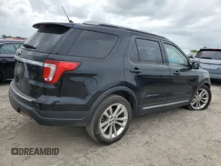 2018 Ford Explorer XLT z VIN 1FM5K7D80JGA63547, wystawiony jako Copart lot #54428935 z przebiegiem 90 398 mil mil oraz Szkoda całkowita • Salvage title. Historia ofert i sprzedaży dostępna na DreamBid. Obrazek 3.