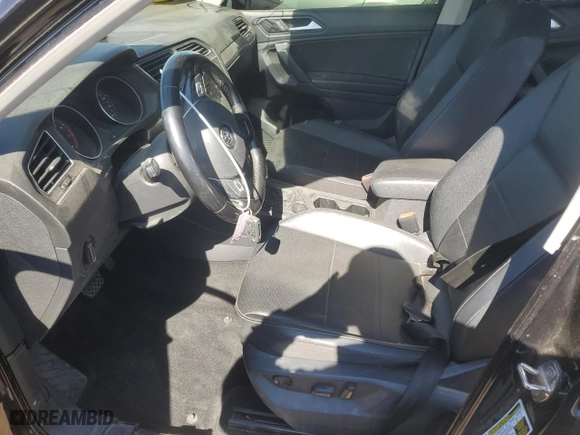 2019 Volkswagen Tiguan SE with VIN 3VV2B7AX6KM132771, listed as a Copart auction lot 48002055 with 73,238 mi miles and Clean Title. Bid and sale history available at carsss.com. Image 7.