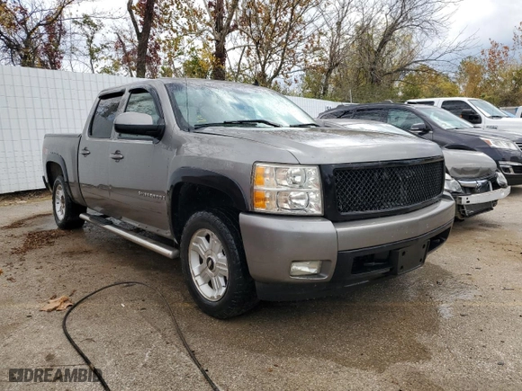 2007 Chevrolet Silverado 1500 LTZ with VIN 2GCEK13M471530197, listed as a Copart auction lot 72961043 with 210,164 mi miles and Salvage Title. Bid and sale history available at carsss.com. Image 4.