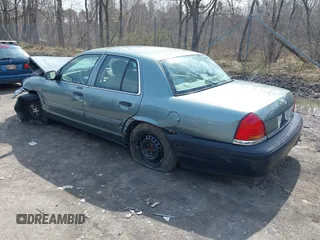 2005 Ford Crown Victoria Standard с VIN 2FAFP73W25X121741, выставлен на аукционе IAAI как лот 42059966 с пробегом 99 667 миль миль и . История ставок и продаж доступна на DreamBid. Изображение 3.