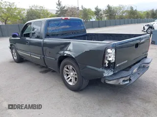 2004 Chevrolet Silverado 1500 LS with VIN 2GCEC19V241233129, listed as a IAAI auction lot 42068152 with 220,636 mi miles and . Bid and sale history available at DreamBid. Image 3.
