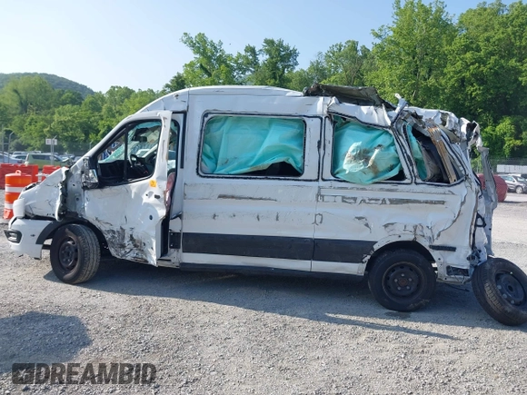 2024 Ford Transit Passenger XL с VIN 1FBAX2C82RKA42933, выставлен на аукционе IAAI как лот 42448876 с пробегом Не указан миль и . История ставок и продаж доступна на DreamBid. Изображение 14.