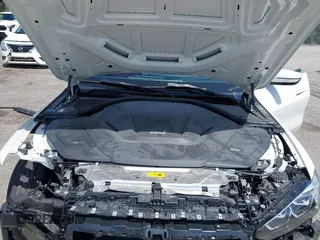 2024 BMW i4 eDrive35 z VIN WBY43AW02RFR51721, wystawiony jako IAAI lot #40336142 z przebiegiem 20 090 mil mil oraz . Historia ofert i sprzedaży dostępna na DreamBid. Obrazek 10.
