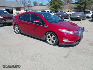 2012 Chevrolet Volt with VIN 1G1RB6E48CU100885, listed as a IAAI auction lot 42060886 with 141,958 mi miles. Bid and sale history available at carsss.com. Image 1.