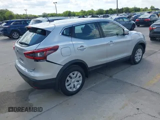 2020 Nissan Rogue Sport SV with VIN JN1BJ1CV2LW548086, listed as a IAAI auction lot 41985313 with 51,701 mi miles. Bid and sale history available at carsss.com. Image 4.