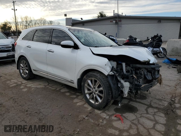 2016 Kia Sorento SX with VIN 5XYPKDA54GG081485, listed as a Copart auction lot 43355325 with 170,187 mi miles and Salvage Title. Bid and sale history available at carsss.com. Image 4.