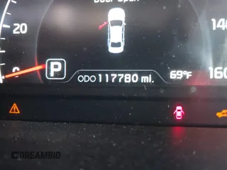 2015 Kia Cadenza Premium with VIN KNALN4D72F5176568, listed as a IAAI auction lot 41755575 with 117,780 mi miles. Bid and sale history available at carsss.com. Image 15.