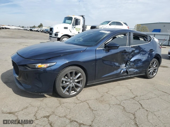 2019 Mazda Mazda3 Hatchback w/Preferred Pkg with VIN JM1BPAMM0K1139338, listed as a Copart auction lot 43773725 with 45,138 mi miles and Salvage Title. Bid and sale history available at carsss.com. Image 1.