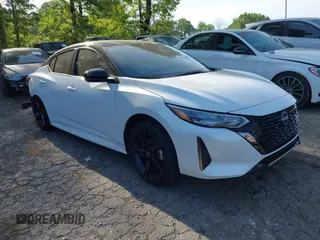 2024 Nissan Sentra SR z VIN 3N1AB8DV4RY256649, wystawiony jako IAAI lot #42077174 z przebiegiem 72 150 mil mil oraz . Historia ofert i sprzedaży dostępna na DreamBid. Obrazek 1.
