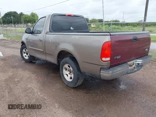 2003 Ford F-150 XL z VIN 1FTRF17263NA71164, wystawiony jako IAAI lot #42602488 z przebiegiem Nie podano mil oraz . Historia ofert i sprzedaży dostępna na DreamBid. Obrazek 3.