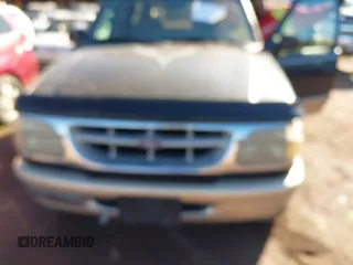 1996 Ford Explorer XL z VIN 1FMDU32XXTUA15079, wystawiony jako IAAI lot #41325714 z przebiegiem 146 639 mil mil oraz . Historia ofert i sprzedaży dostępna na DreamBid. Obrazek 6.