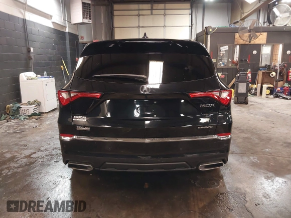2024 Acura MDX w/Technology Package with VIN 5J8YE1H41RL010101, listed as a IAAI auction lot 41510582 with 14,752 mi miles. Bid and sale history available at carsss.com. Image 17.