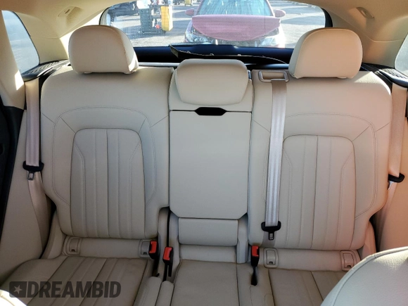 2019 Audi Q5 Premium Plus with VIN WA1BNAFY3K2137464, listed as a Copart auction lot 70024962 with 27,468 mi miles. Bid and sale history available at carsss.com. Image 10.