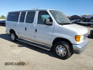 2005 Ford Econoline Passenger XL with VIN 1FBNE31L95HB31135, listed as a Copart auction lot 76639724 with 104,105 mi miles and Clean Title. Bid and sale history available at carsss.com. Image 4.