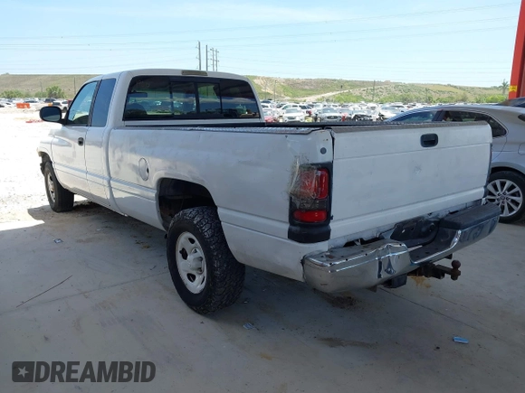 2001 Dodge 1500 z VIN 3B7HC13Y01G247551, wystawiony jako IAAI lot #42307988 z przebiegiem 192 865 mil mil oraz . Historia ofert i sprzedaży dostępna na DreamBid. Obrazek 3.
