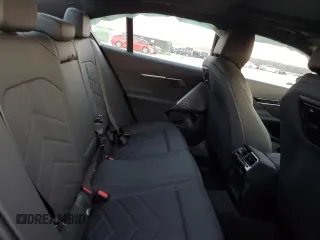 2024 BMW i5 eDrive40 z VIN WBY33FK04RCR56564, wystawiony jako Copart lot #46867435 z przebiegiem 2737 mil mil oraz Szkody całkowita. Historia ofert i sprzedaży dostępna na DreamBid. Obrazek 10.