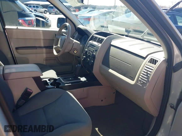 2008 Ford Escape XLS с VIN 1FMCU92ZX8KC32439, выставлен на аукционе IAAI как лот 41793317 с пробегом 115 831 миль миль и . История ставок и продаж доступна на DreamBid. Изображение 5.