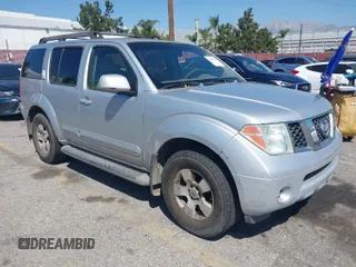 2007 Nissan Pathfinder S z VIN 5N1AR18U87C636550, wystawiony jako IAAI lot #42024599 z przebiegiem 158 501 mil mil oraz . Historia ofert i sprzedaży dostępna na DreamBid. Obrazek 1.