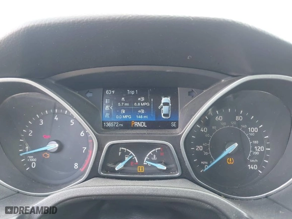 2015 Ford Focus SE with VIN 1FADP3F20FL296173, listed as a IAAI auction lot 41899632 with 136,572 mi miles. Bid and sale history available at carsss.com. Image 7.