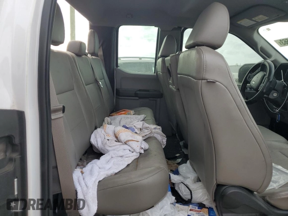 2017 Ford F-150 XL with VIN 1FTEX1CF0HKE54952, listed as a Copart auction lot 41434955 with 181,807 mi miles and Salvage Title. Bid and sale history available at carsss.com. Image 10.