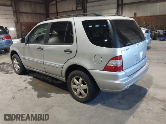 2004 Mercedes-Benz M 350 with VIN 4JGAB57E54A511745, listed as a IAAI auction lot 41172192 with 179,048 mi miles and . Bid and sale history available at carsss.com. Image 3.