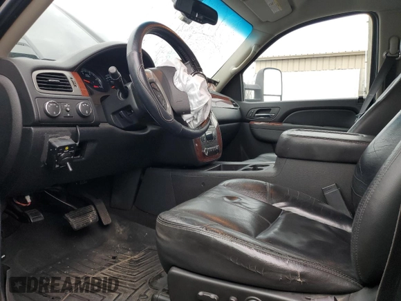 2011 Chevrolet Silverado 3500HD DRW LTZ with VIN 1GC4K1C80BF207734, listed as a Copart auction lot 83977264 with 365,829 mi miles and Salvage Title. Bid and sale history available at carsss.com. Image 7.