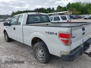 2013 Ford F-150 XL with VIN 1FTFX1EF5DKD65924, listed as a IAAI auction lot 42088693 with 58,714 mi miles and . Bid and sale history available at carsss.com. Image 3.