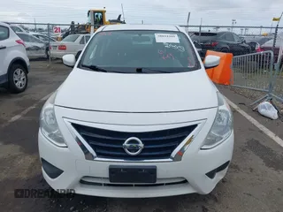 2016 Nissan Versa S z VIN 3N1CN7AP2GL874126, wystawiony jako IAAI lot #38894209 z przebiegiem 91 469 mil mil oraz . Historia ofert i sprzedaży dostępna na DreamBid. Obrazek 6.