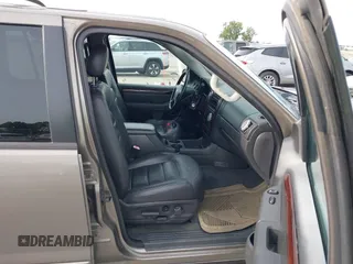 2003 Ford Explorer с VIN 1FMDU85W13ZA46157, выставлен на аукционе IAAI как лот 42509502 с пробегом 188 457 миль миль и . История ставок и продаж доступна на DreamBid. Изображение 5.