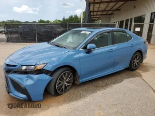 2023 Toyota Camry SE with VIN 4T1T11AKXPU180151, listed as a Copart auction lot 58519935 with 72,181 mi miles and Clean title. Bid and sale history available at DreamBid. Image 1.