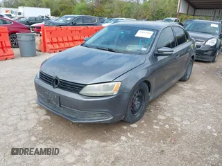 2011 Volkswagen Jetta SE with VIN 3VWDX7AJ4BM373777, listed as a IAAI auction lot 41895466 with 222,542 mi miles and . Bid and sale history available at DreamBid. Image 2.