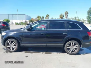 2011 Audi Q7 Prestige z VIN WA1VMAFE7BD005673, wystawiony jako IAAI lot #42223892 z przebiegiem 248 314 mil mil oraz . Historia ofert i sprzedaży dostępna na DreamBid. Obrazek 14.