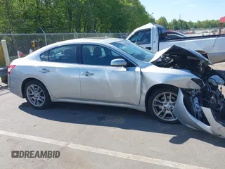 2010 Nissan Maxima 3.5 SV with VIN 1N4AA5AP1AC871912, listed as a IAAI auction lot 42053221 with 81,337 mi miles. Bid and sale history available at carsss.com. Image 14.