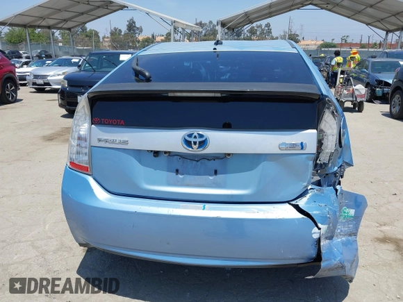 2014 Toyota Prius z VIN JTDKN3DP1E3052679, wystawiony jako IAAI lot #42506746 z przebiegiem 352 074 mil mil oraz . Historia ofert i sprzedaży dostępna na DreamBid. Obrazek 16.