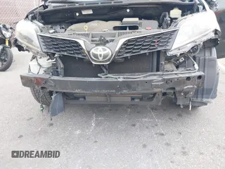 2018 Toyota Sienna SE with VIN 5TDXZ3DC0JS939237, listed as a IAAI auction lot 42249086 with 79,210 mi miles and . Bid and sale history available at DreamBid. Image 6.