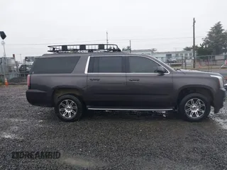 2017 GMC Yukon XL SLT with VIN 1GKS2GKC9HR152969, listed as a IAAI auction lot 41759719 with 160,941 mi miles. Bid and sale history available at carsss.com. Image 13.