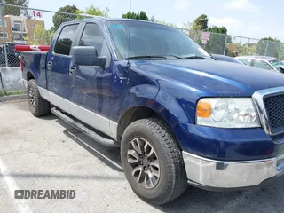 2007 Ford F-150 XLT z VIN 1FTPW12557FA20294, wystawiony jako IAAI lot #42118624 z przebiegiem 174 206 mil mil oraz . Historia ofert i sprzedaży dostępna na DreamBid. Obrazek 6.