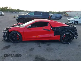 2024 Chevrolet Corvette 1LT z VIN 1G1YA3D41R5110403, wystawiony jako IAAI lot #42220123 z przebiegiem 19 839 mil mil oraz . Historia ofert i sprzedaży dostępna na DreamBid. Obrazek 15.