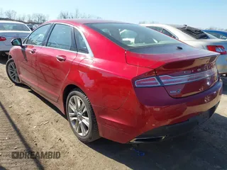 2013 Lincoln MKZ z VIN 3LN6L2G92DR825914, wystawiony jako IAAI lot #42020442 z przebiegiem 120 558 mil mil oraz . Historia ofert i sprzedaży dostępna na DreamBid. Obrazek 3.