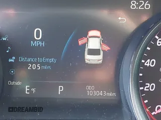 2022 Toyota Camry XSE z VIN 4T1K61AK7NU499890, wystawiony jako IAAI lot #39839639 z przebiegiem 103 043 mil mil oraz . Historia ofert i sprzedaży dostępna na DreamBid. Obrazek 15.