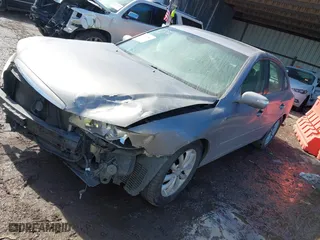 2008 Hyundai Azera Limited with VIN KMHFC46F28A282406, listed as a IAAI auction lot 41644061 with 1 mi miles. Bid and sale history available at carsss.com. Image 16.