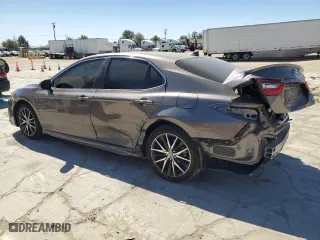 2022 Toyota Camry SE with VIN 4T1G11AK8NU672529, listed as a Copart auction lot 73362154 with 78,475 mi miles and Salvage Title. Bid and sale history available at carsss.com. Image 2.