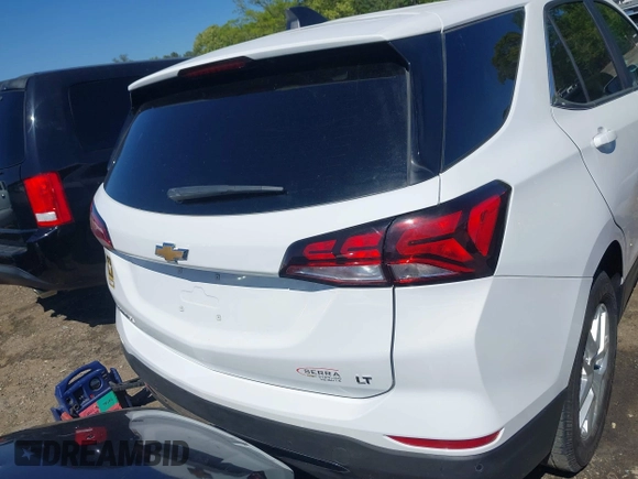 2024 Chevrolet Equinox LT z VIN 3GNAXKEG3RS232431, wystawiony jako IAAI lot #42021525 z przebiegiem 8 090 mil mil oraz . Historia ofert i sprzedaży dostępna na DreamBid. Obrazek 16.