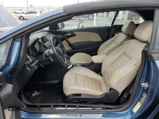 2017 Buick Cascada Premium с VIN W04WH3N59HG063877, выставлен на аукционе Copart как лот 73105404 с пробегом 65 085 миль миль и Списание • Salvage title. История ставок и продаж доступна на DreamBid. Изображение 7.
